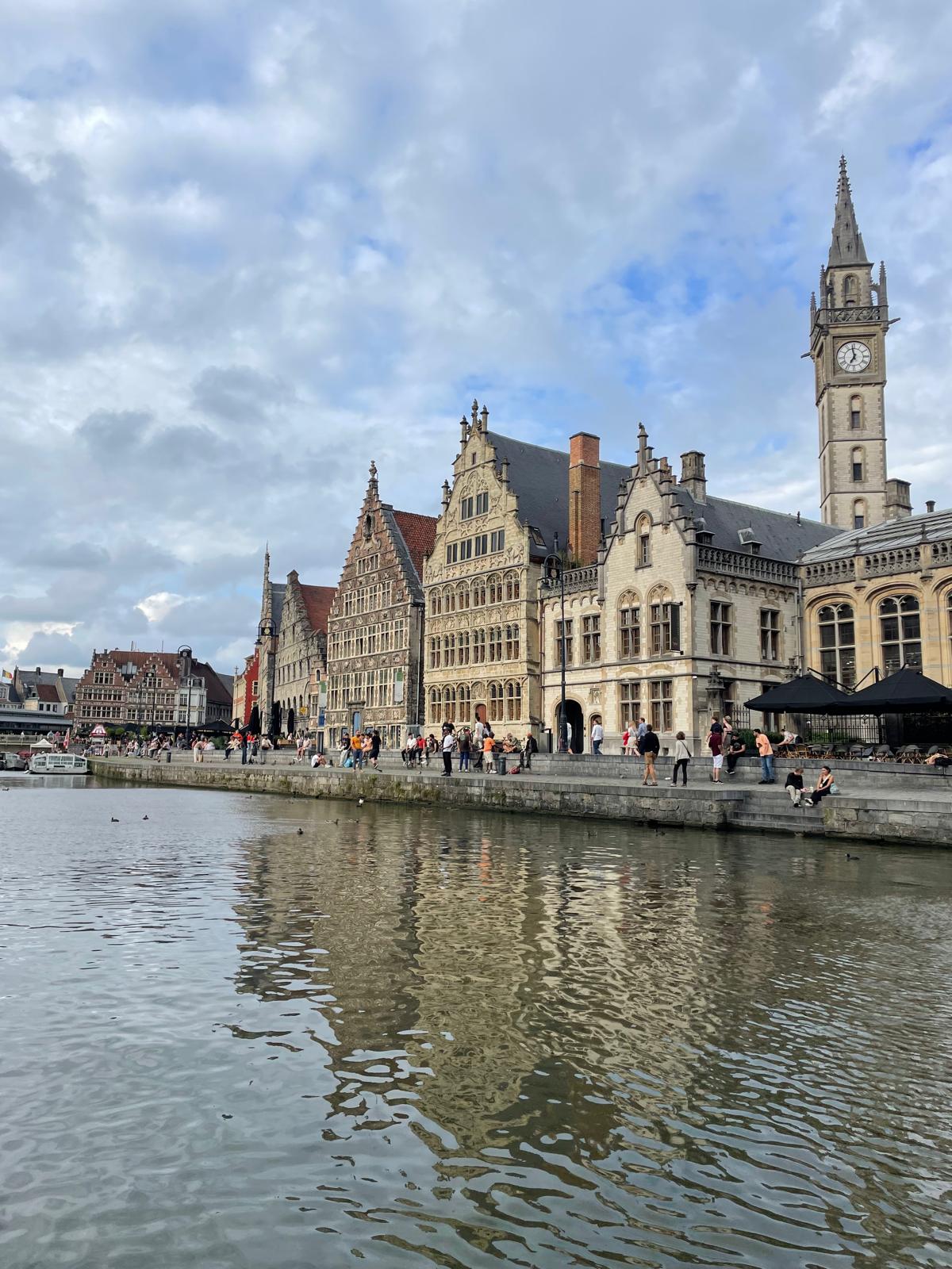 Vista del canal en Gante